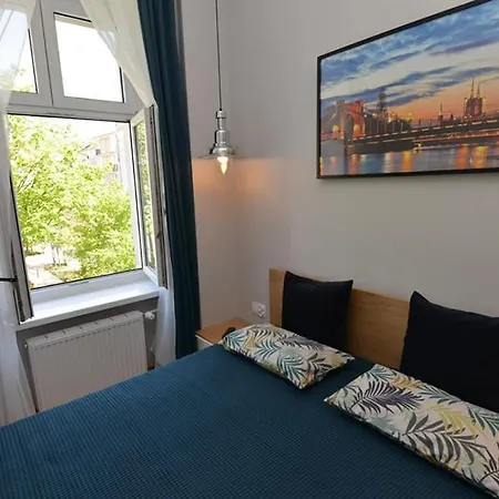 Apartman Big Apart Old Town-100 M Town Hall- 3 Rooms-8 People